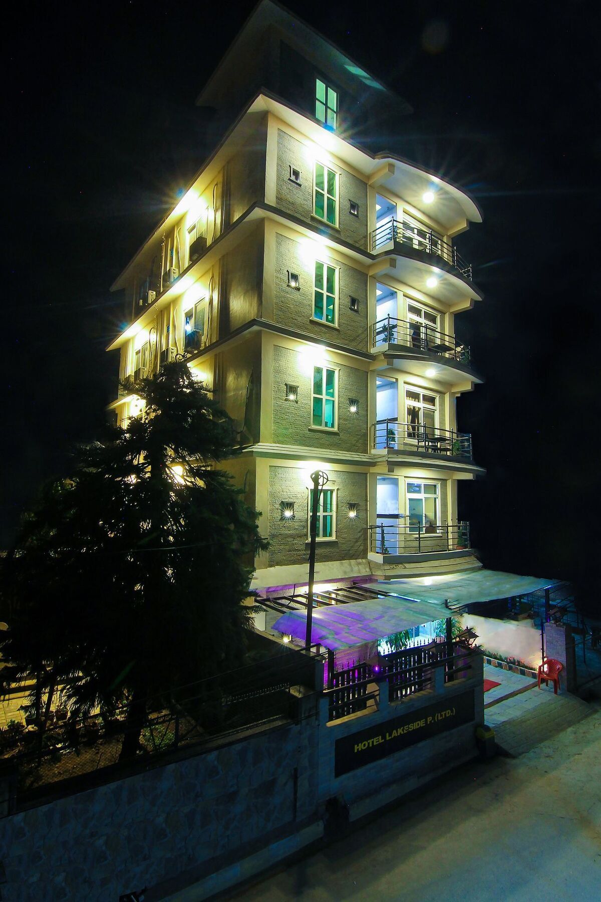 Hotel Lakeside بوكْرا المظهر الخارجي الصورة